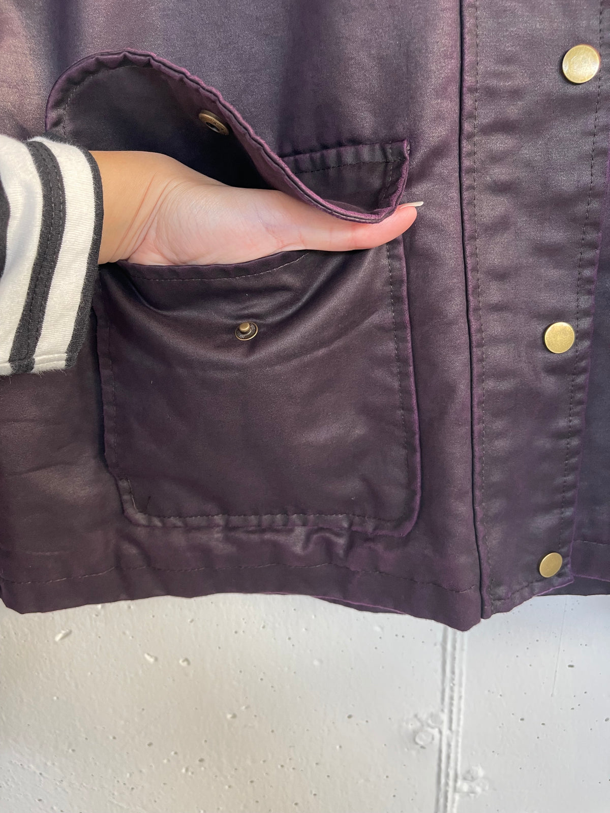 Giacca cerata con tasche in stile inglese