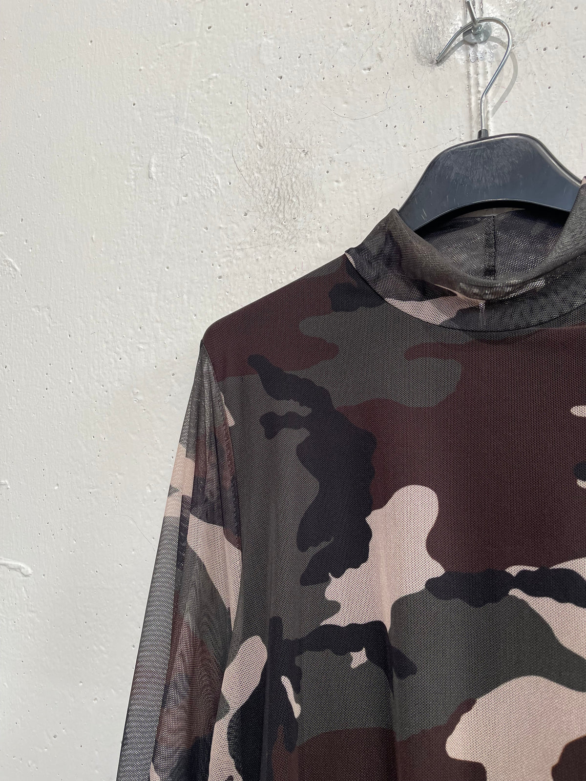Abito in tulle militare