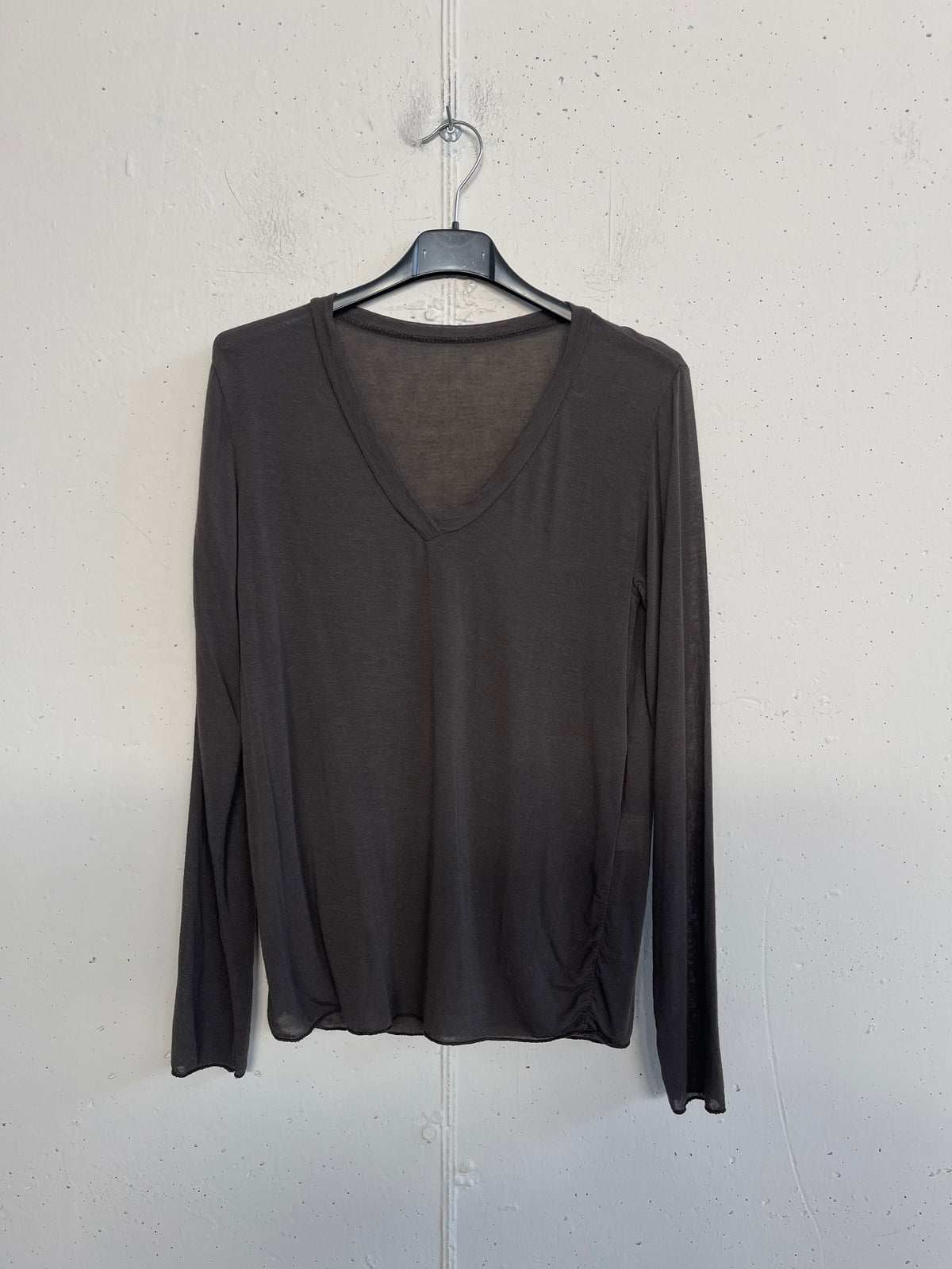 Sottogiacca in cashmere scollo a V