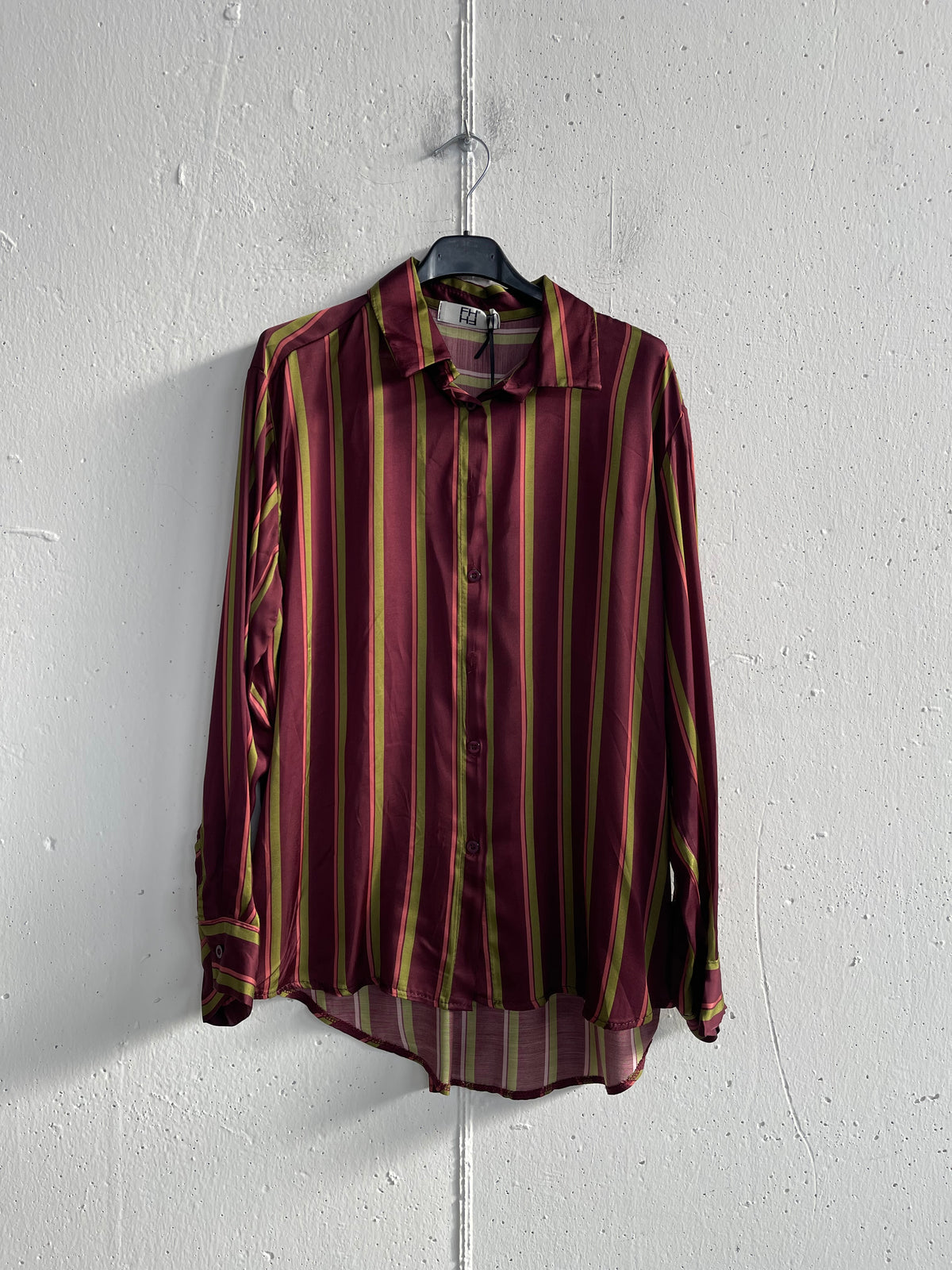 Camicia satinata a righe