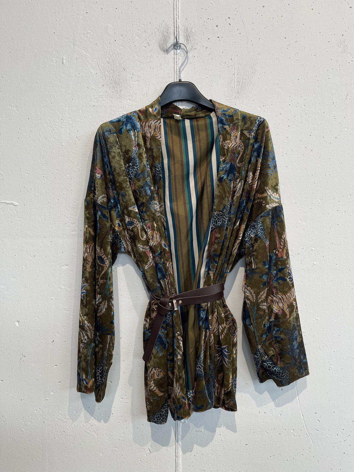 Kimono in ciniglia con cintura ed interno in fantasia
