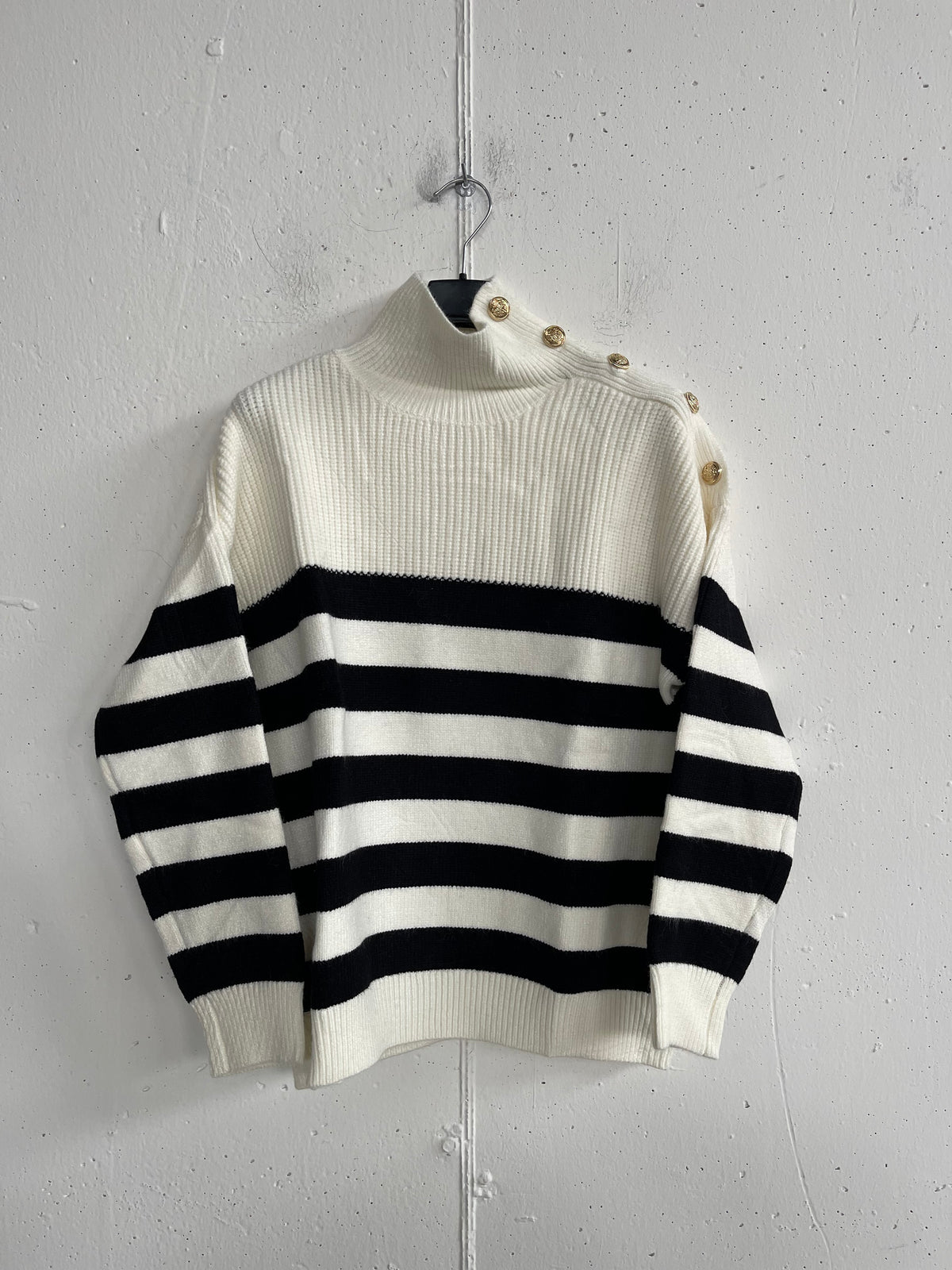 Pull a righe con bottoni