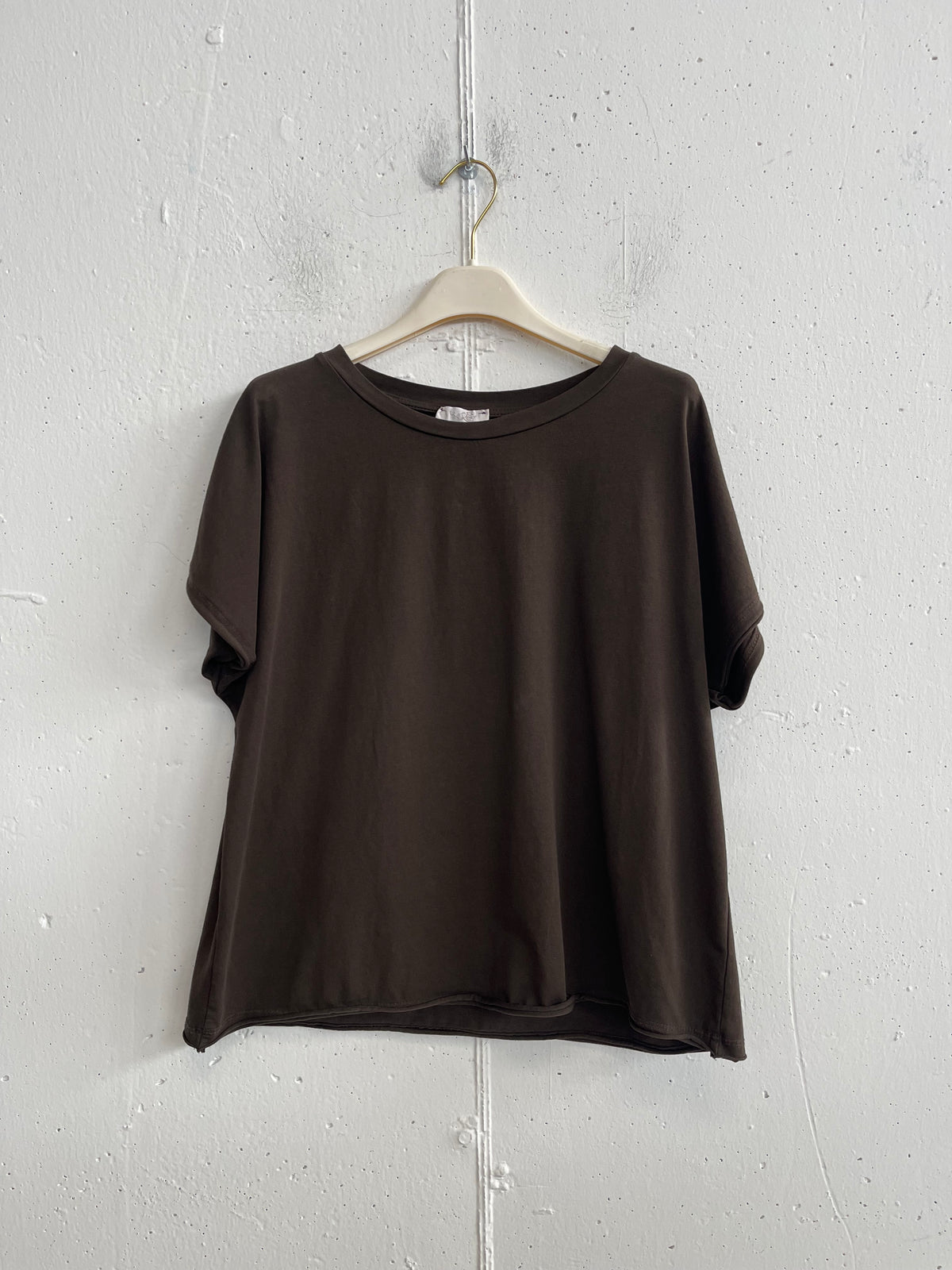 T-shirt morbida taglio vivo