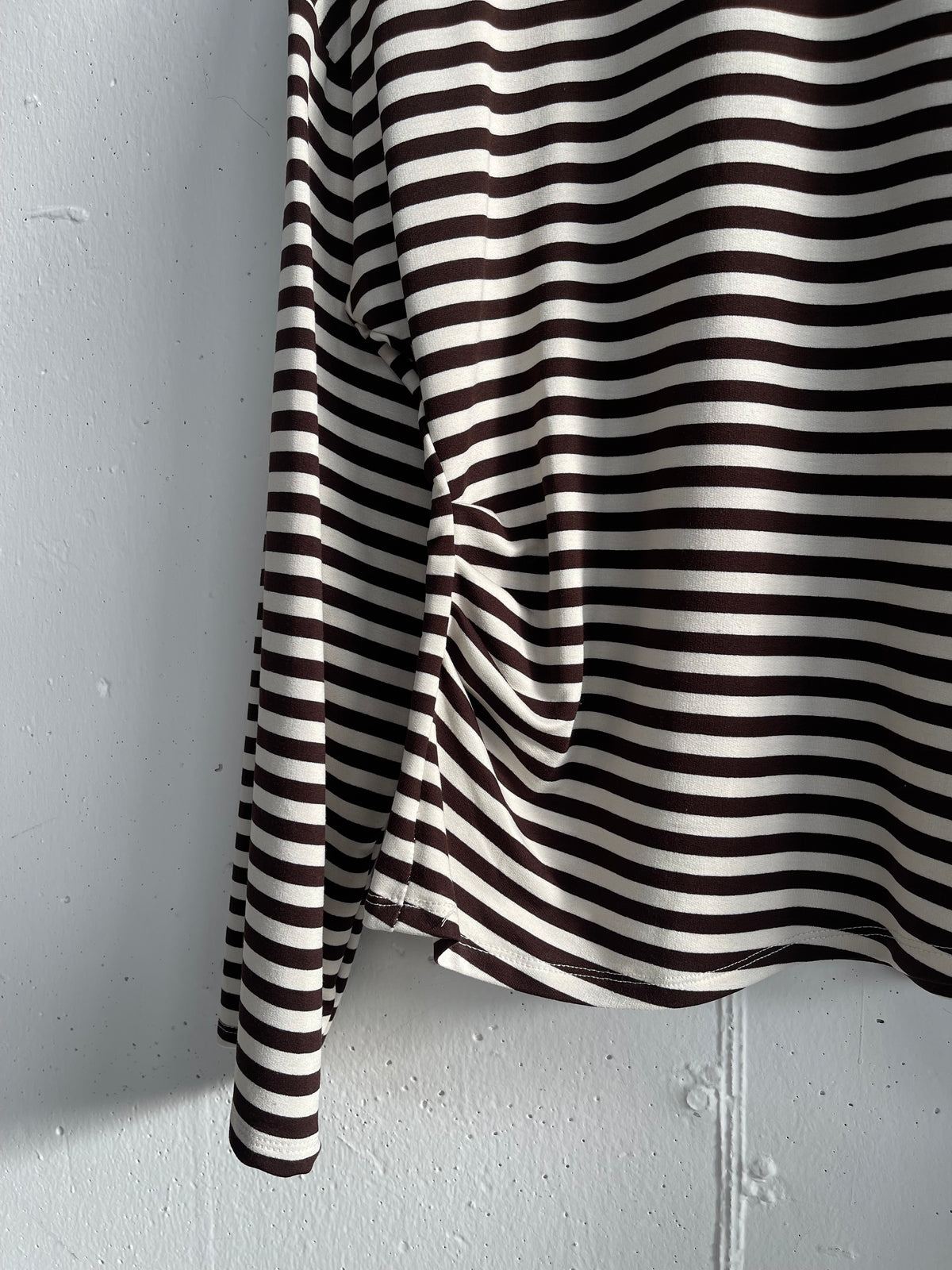 Longsleeve arighe con arricciatura a lato