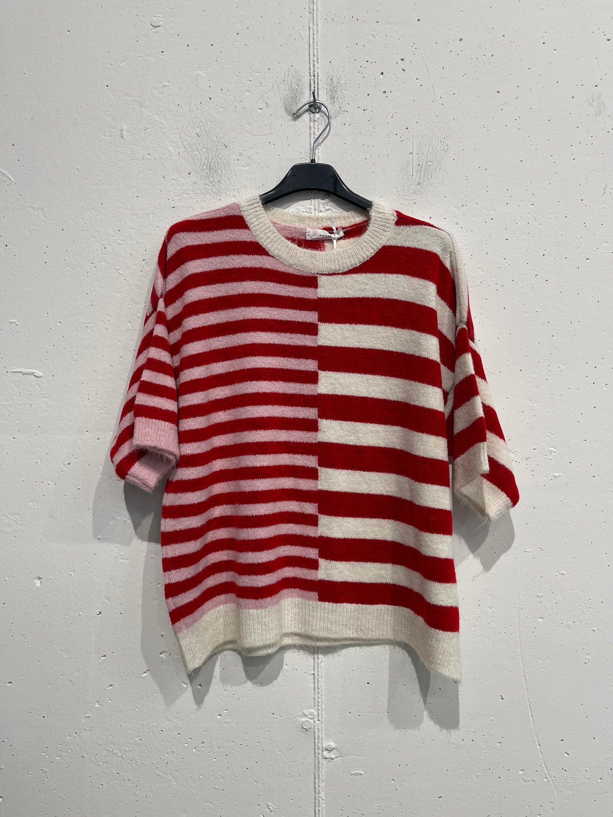 Pull righe bicolore con manica a tre quarti