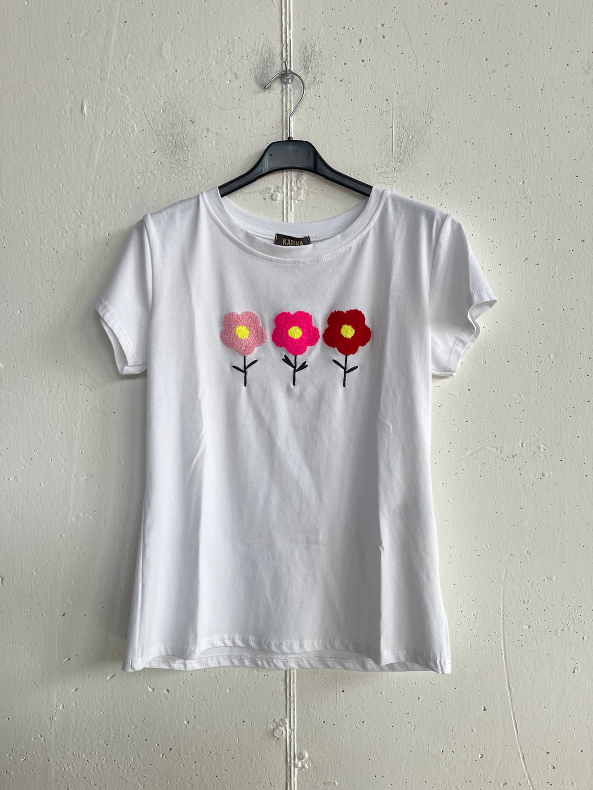T-shirt fiori ricamati