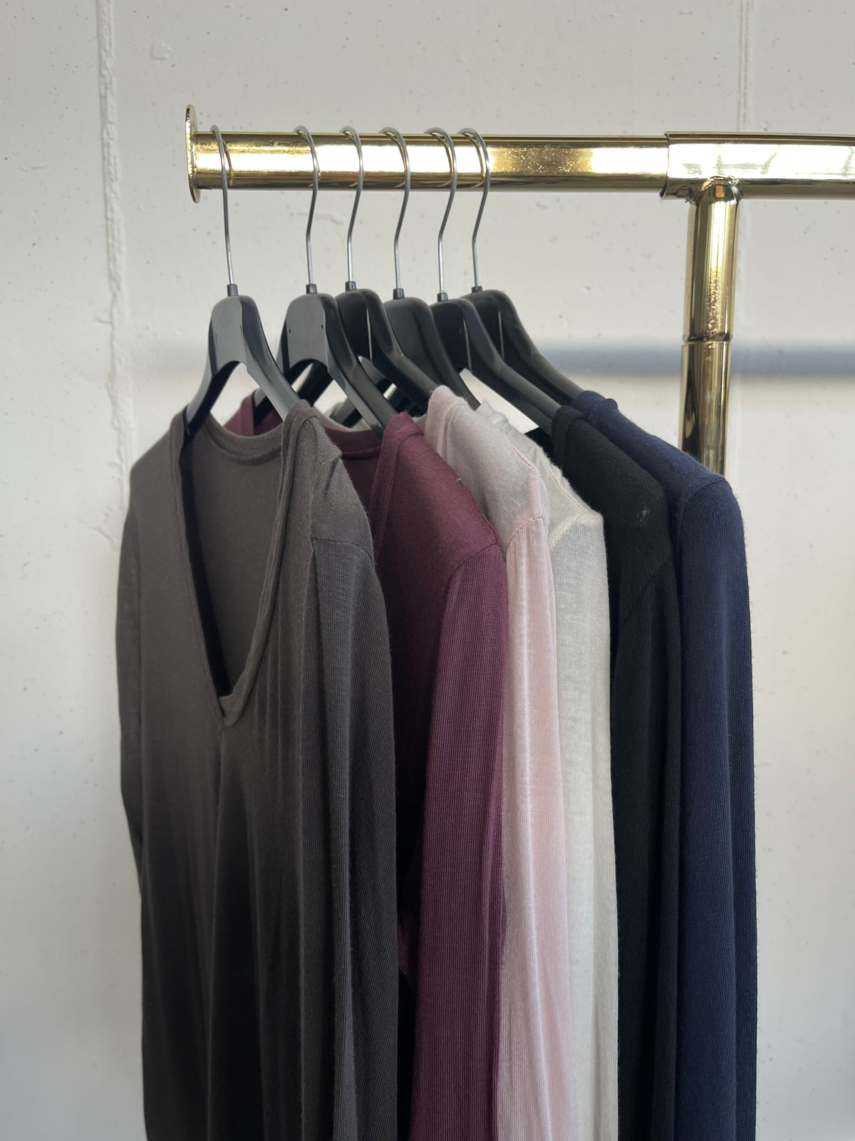 Sottogiacca in cashmere scollo a V