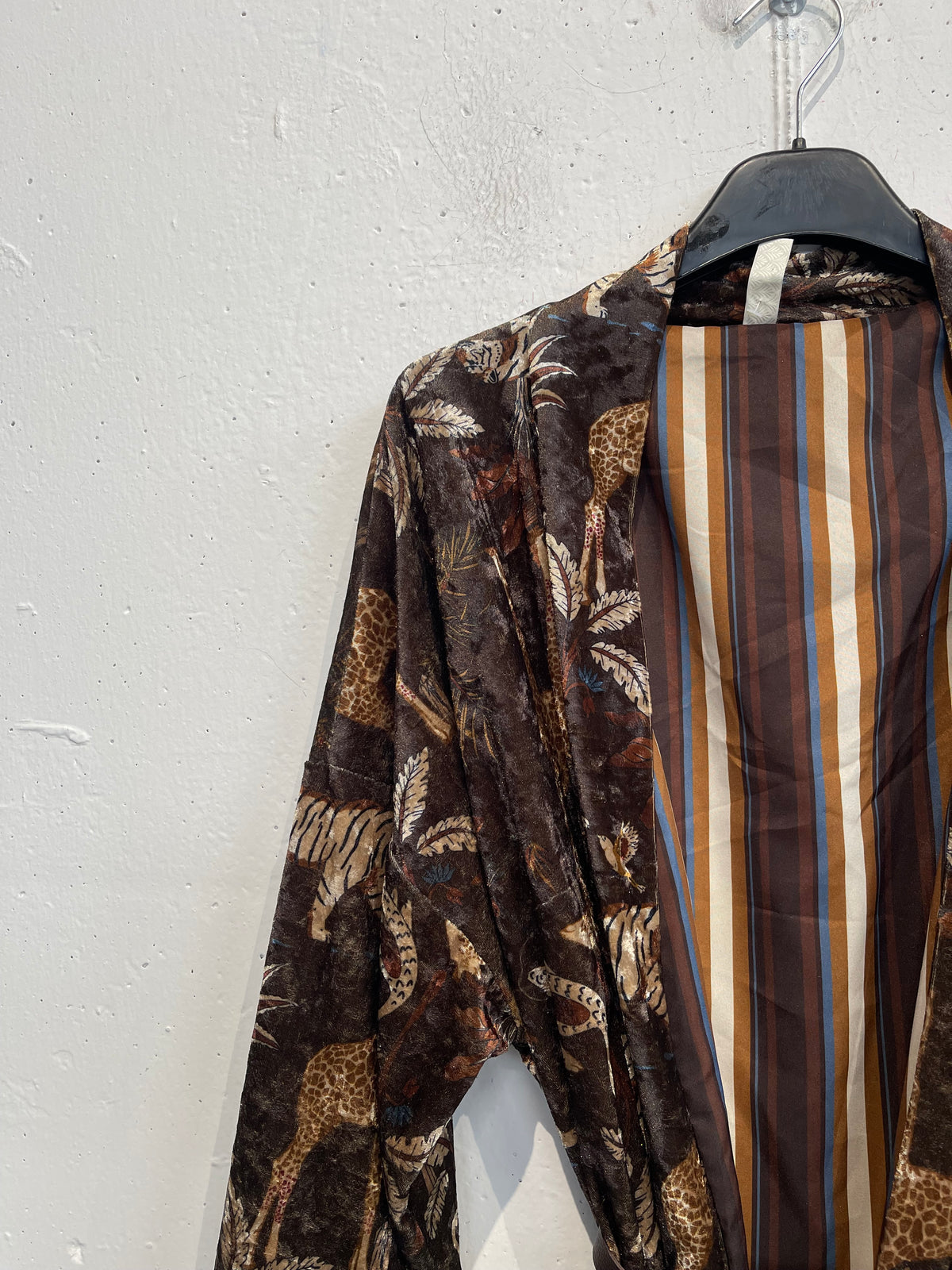 Kimono in ciniglia con cintura ed interno in fantasia