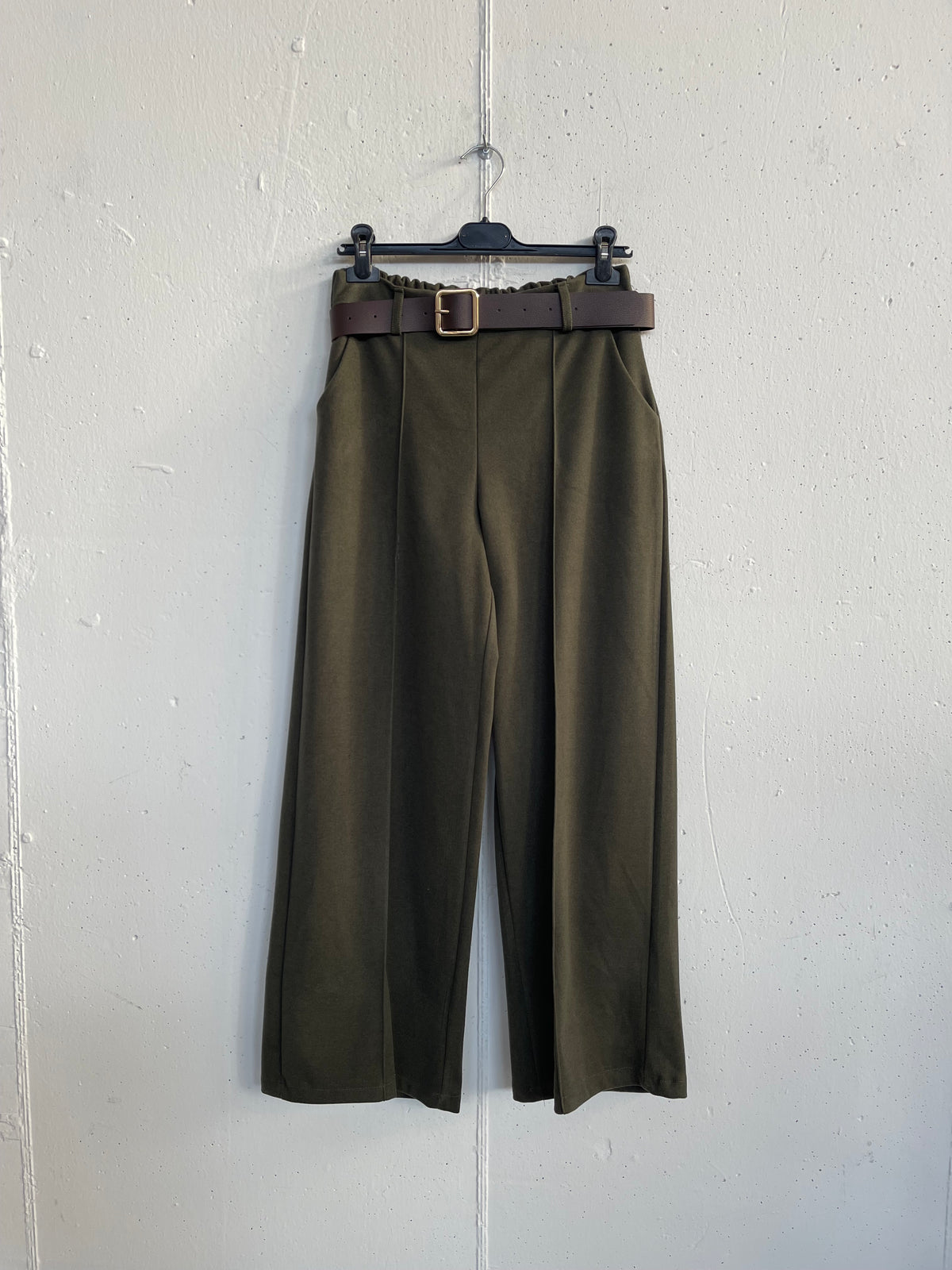 Pantalone in panno a palazzo con cucitura