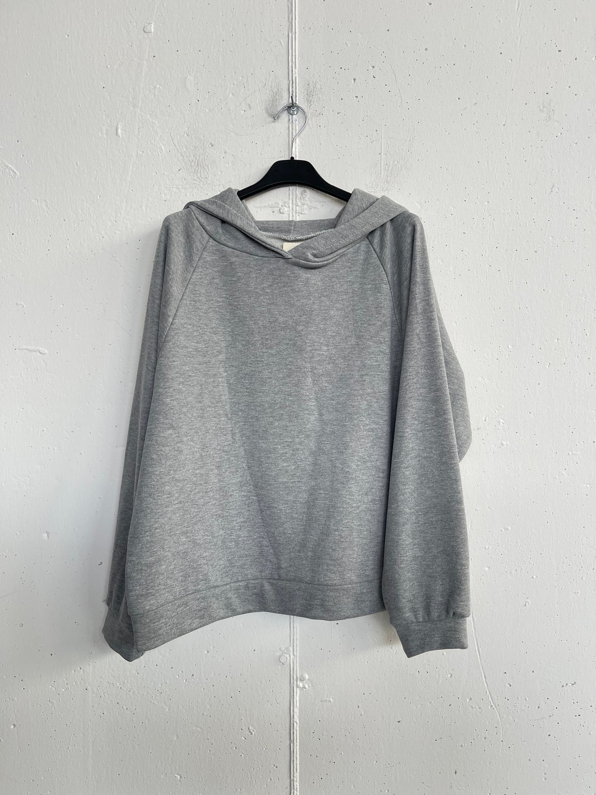 Felpa basic con cappuccio