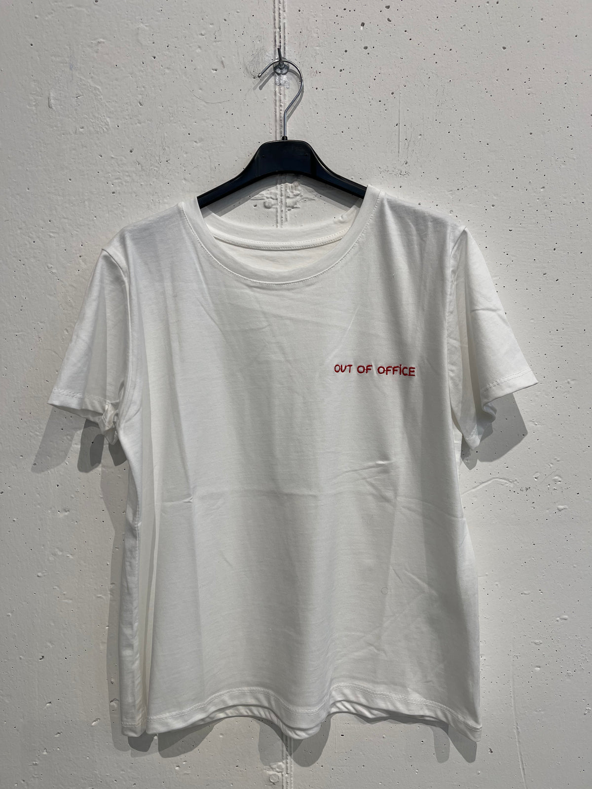 T-shirt OUT OF OFFICE