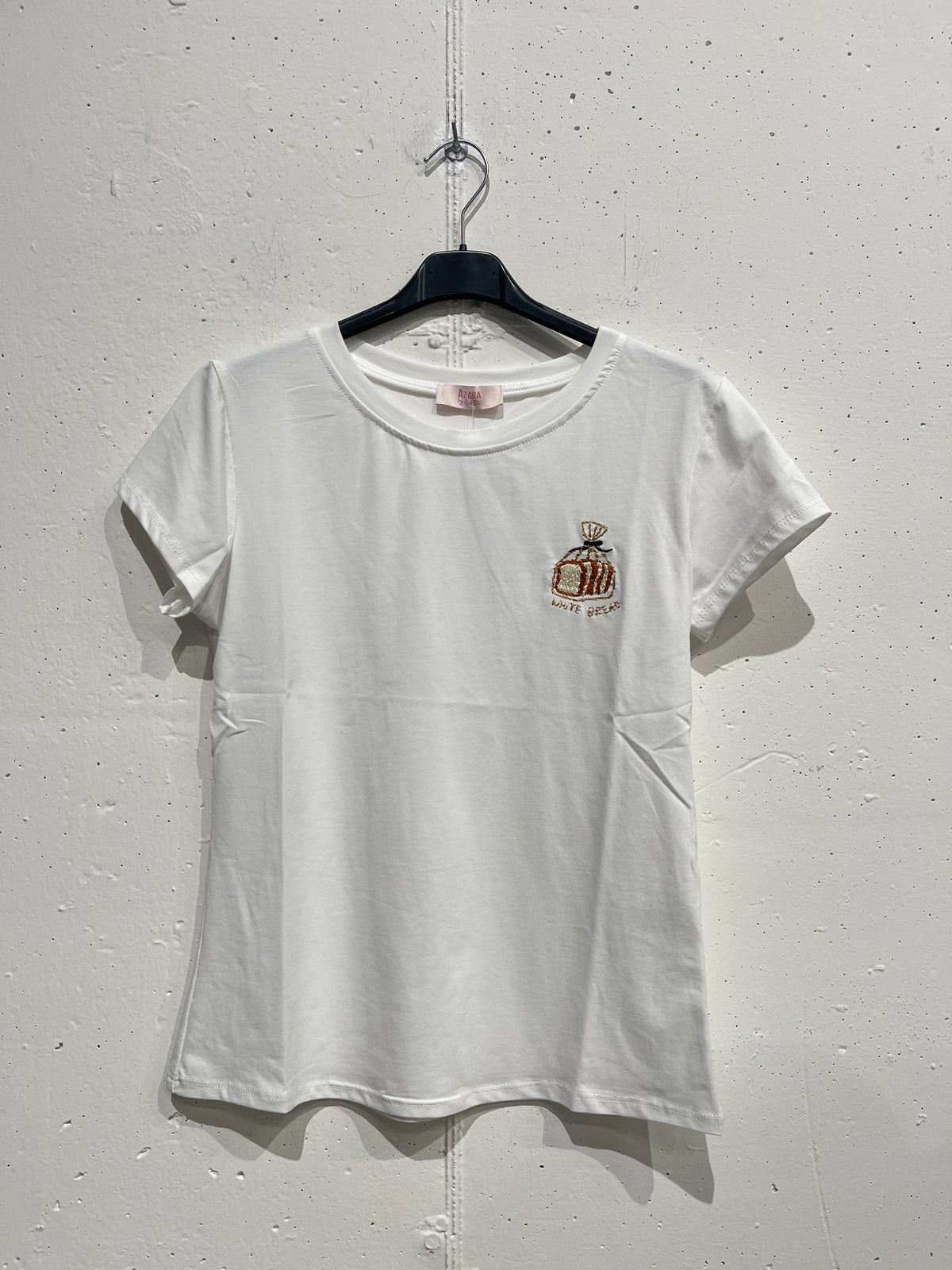T-shirt White bread