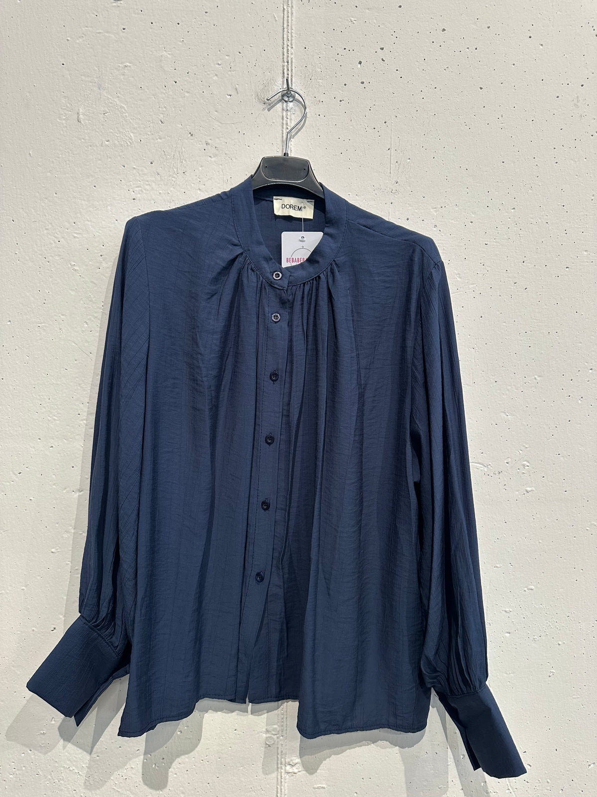 Camicia in viscosa con collo alla coreana