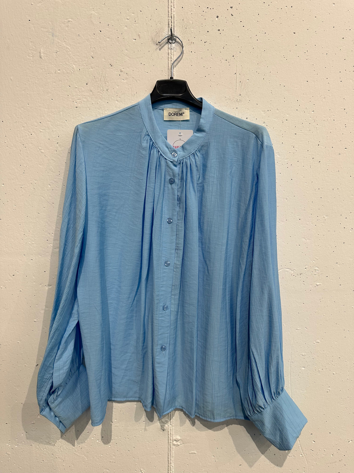 Camicia in viscosa con collo alla coreana