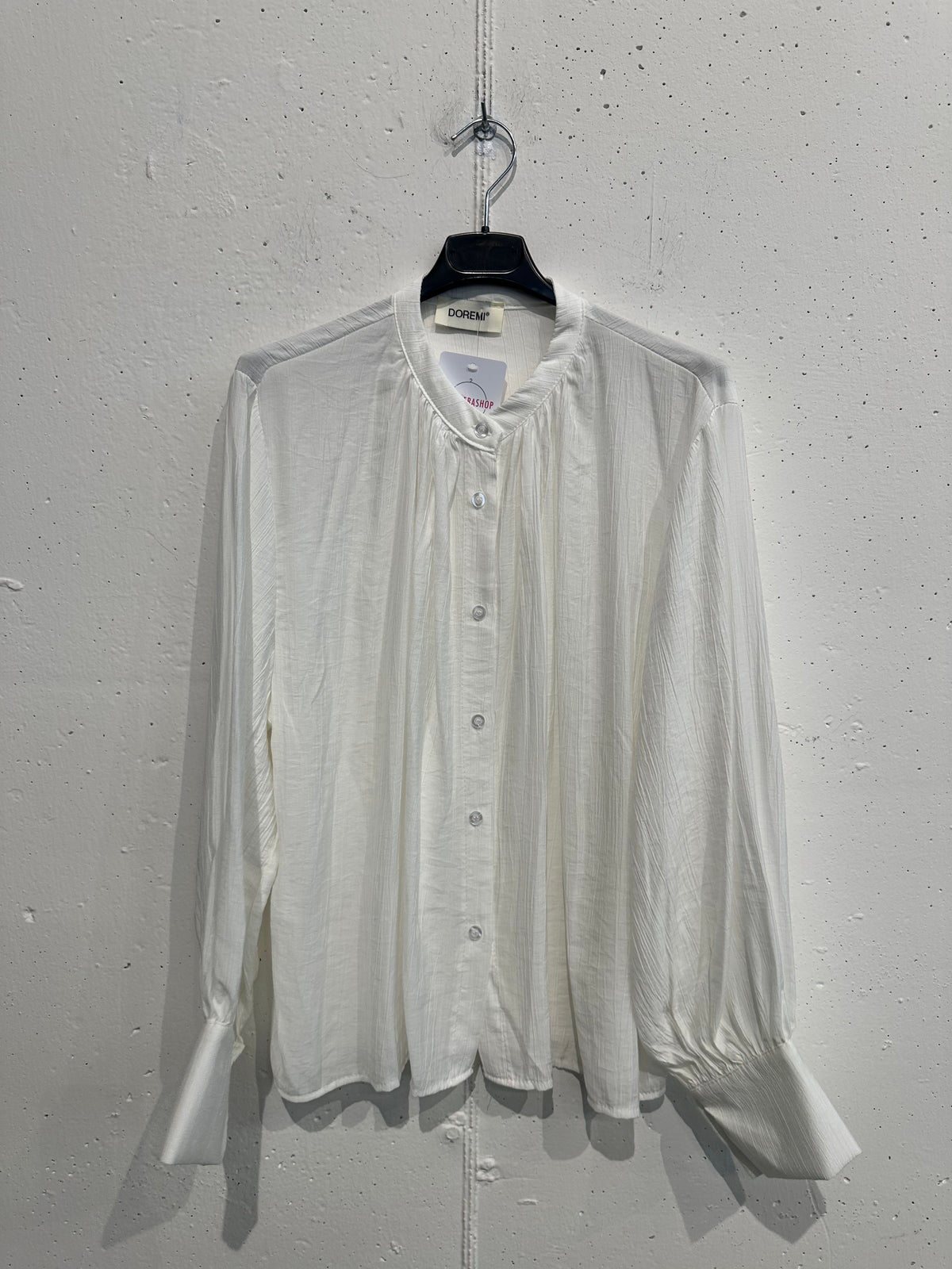Camicia in viscosa con collo alla coreana