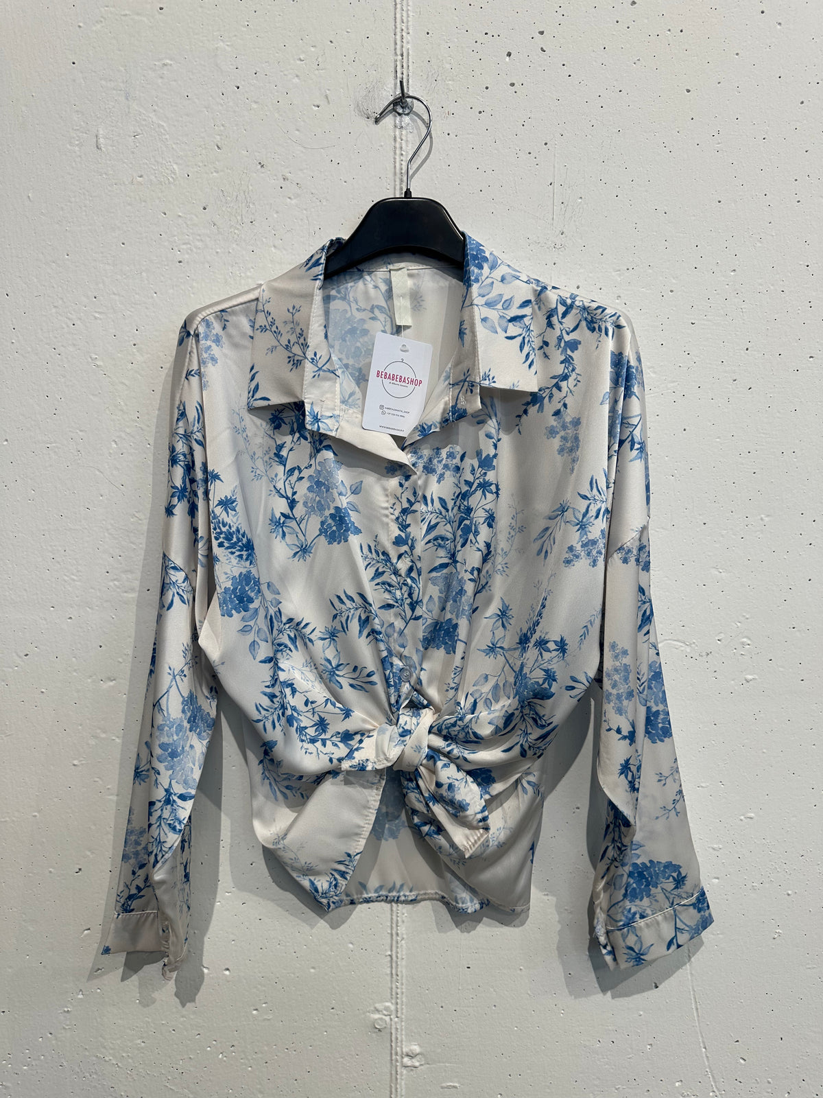 Camicia stampata effetto raso