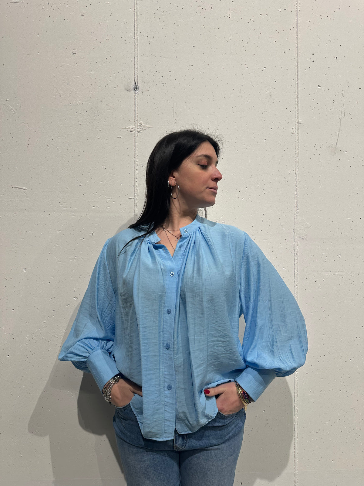 Camicia in viscosa con collo alla coreana