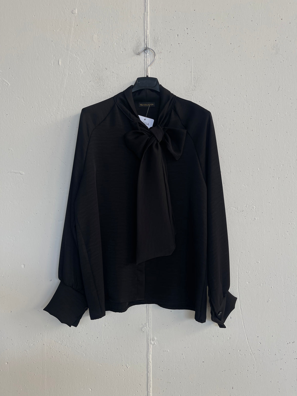 Camicia con fiocco