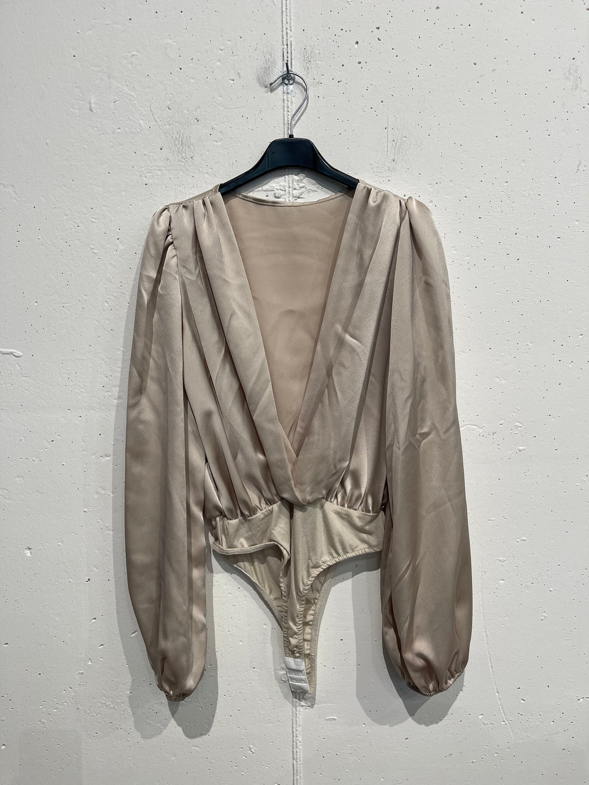 Body in raso Seattle