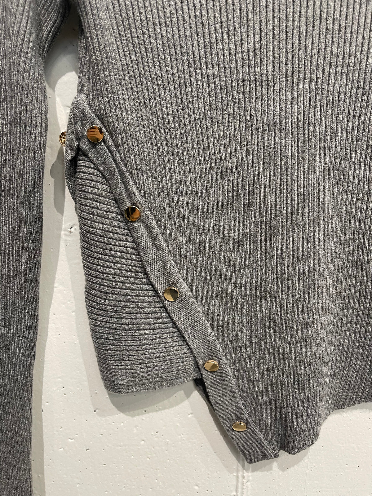 Pull bottoncini