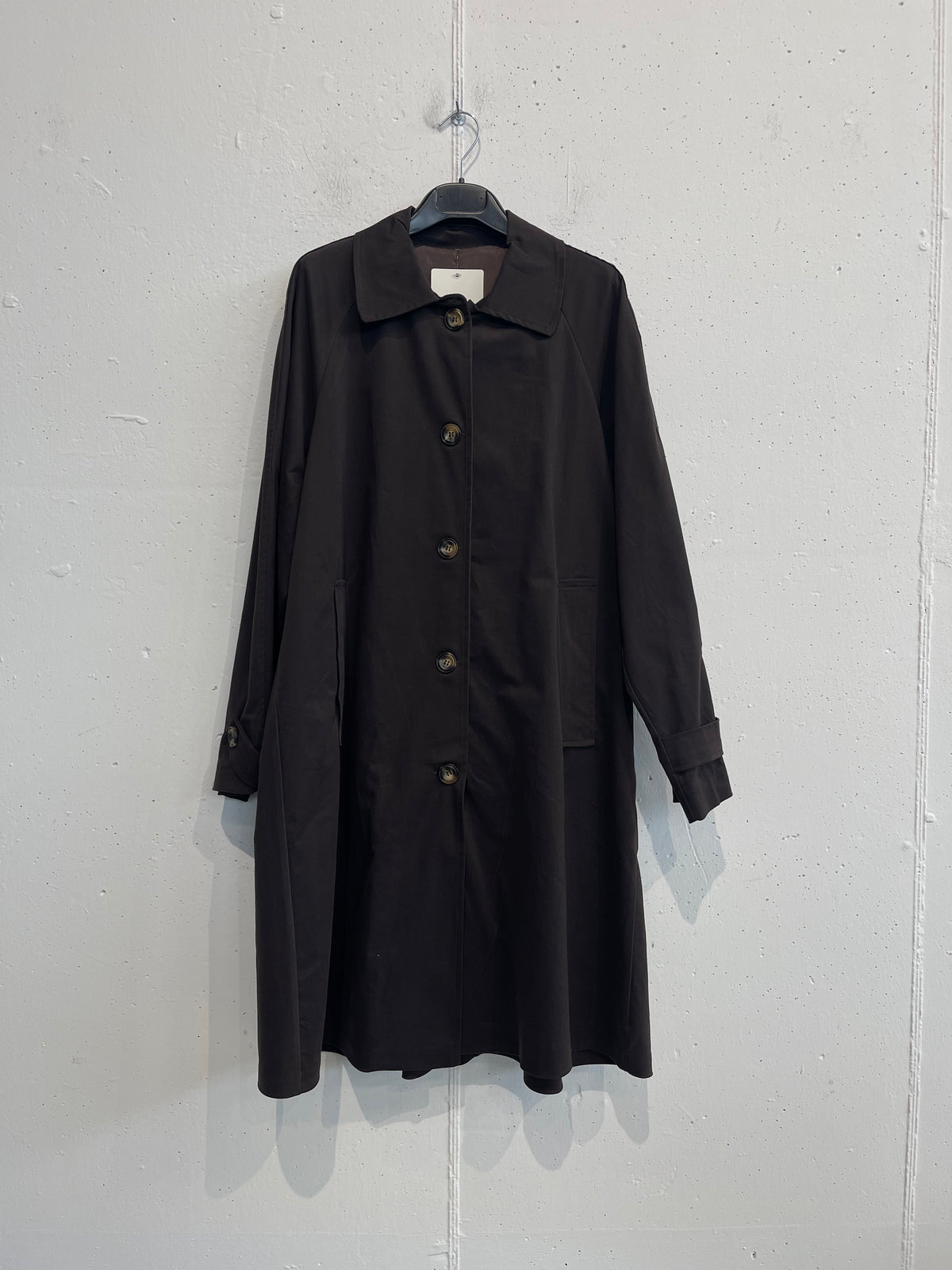 Trench brown