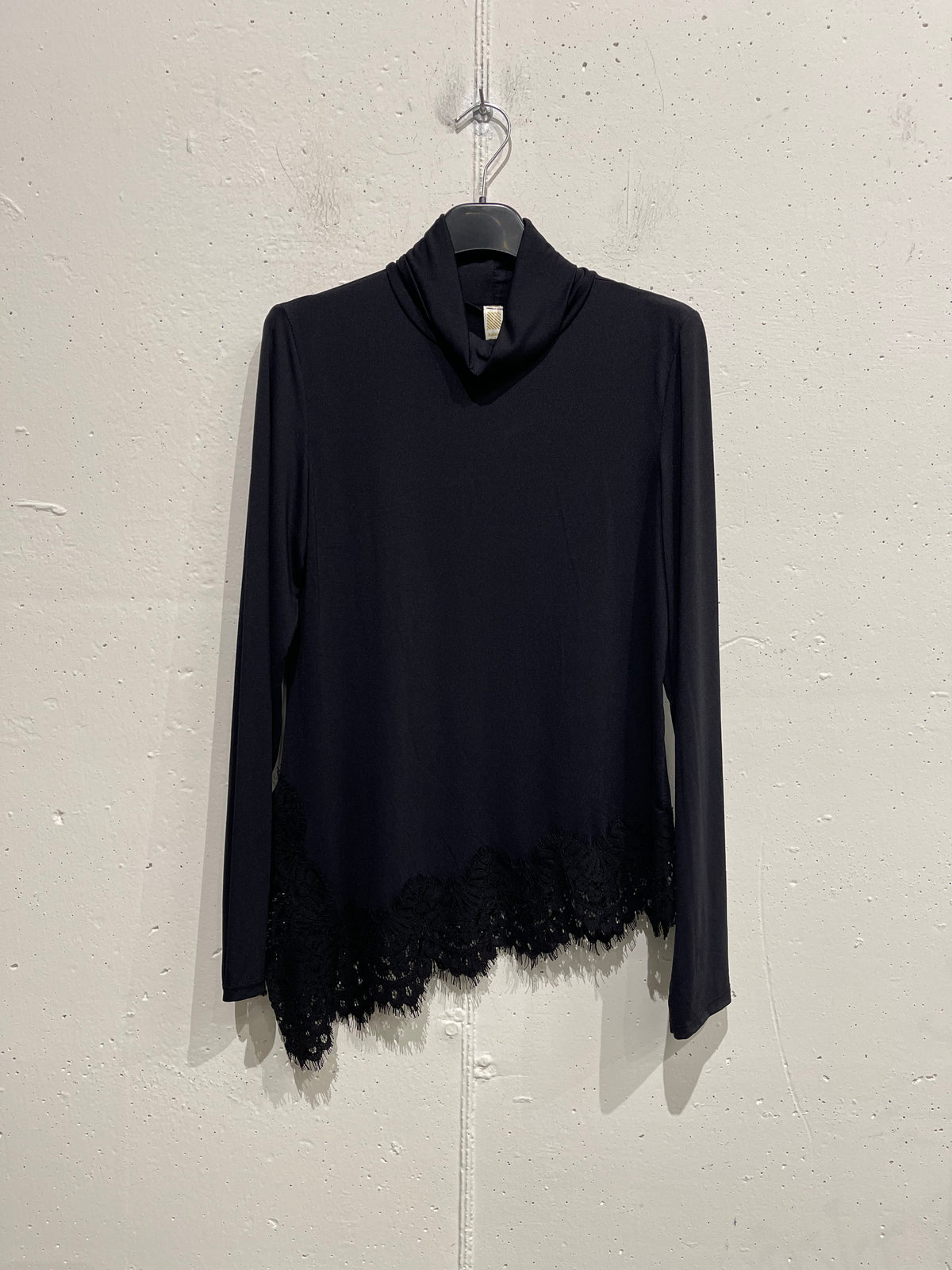 Sottogiacca in microfribra con pizzo