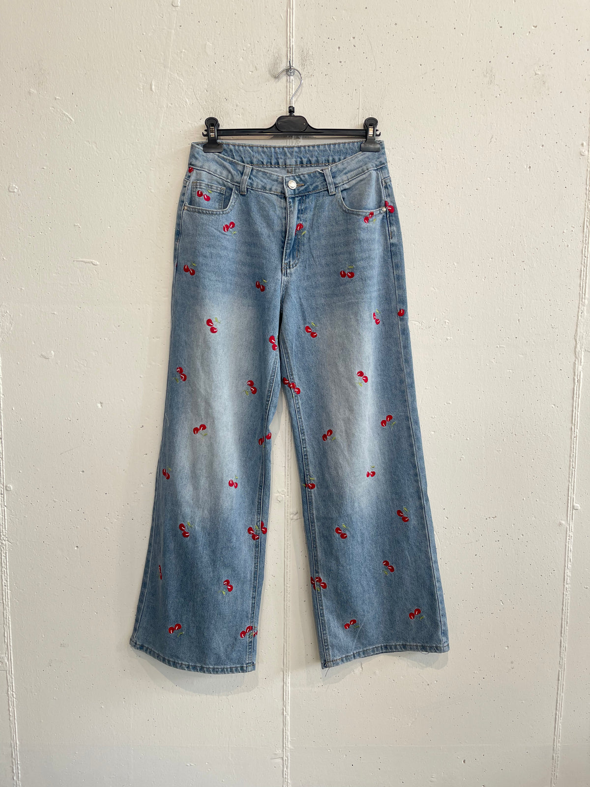 Jeans Ciliegine