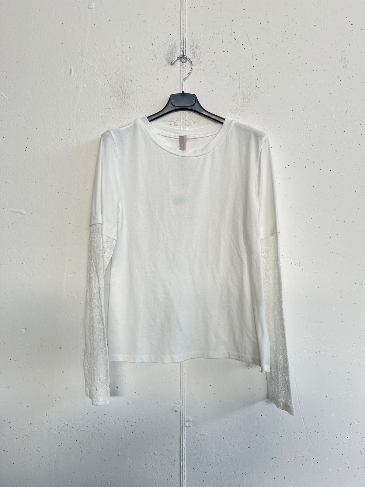 T-shirt manica in pizzo slim
