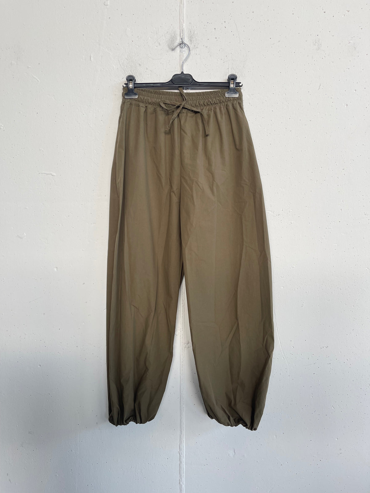 Pantalone balloon in drill di cotone