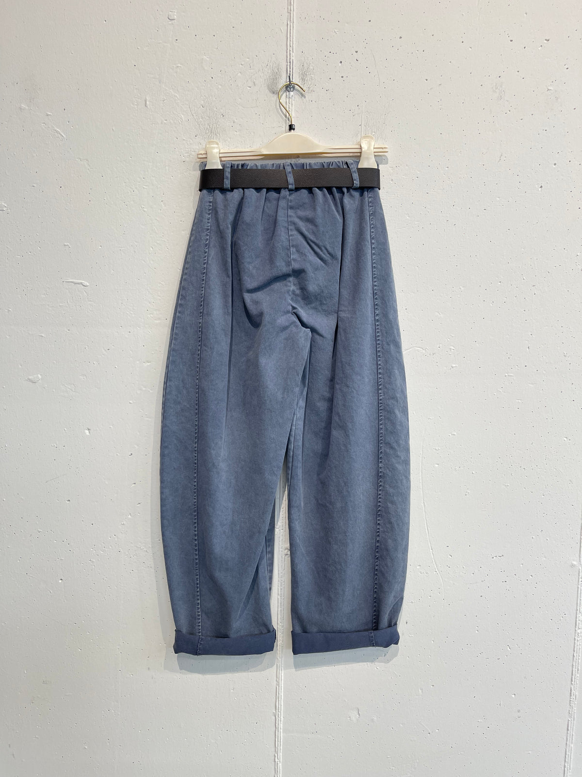 Pantalone a balloon con cintura